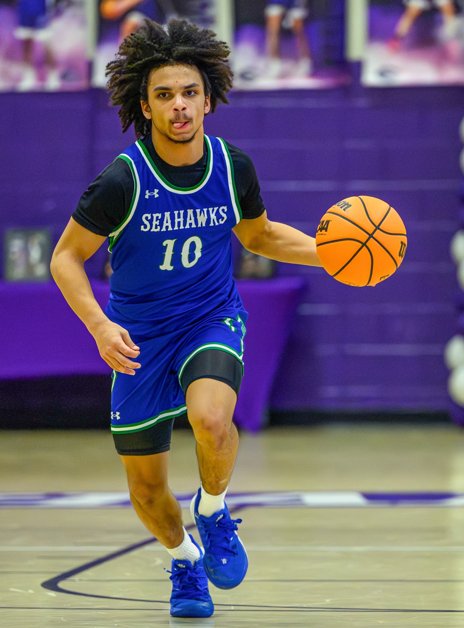Chantilly guard drives to the hoop
